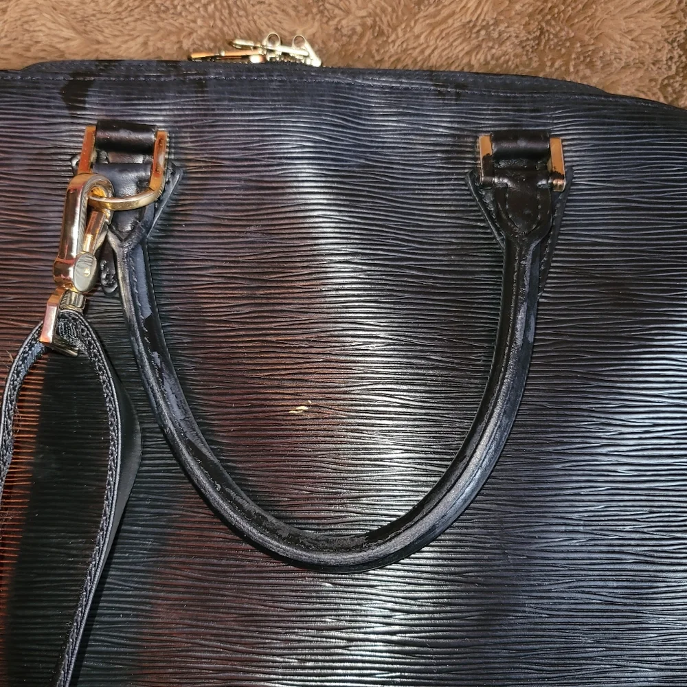 LOUIS VUITTON  Epi Sorbonne School Business Laptop  Briefcase Black AUTH…